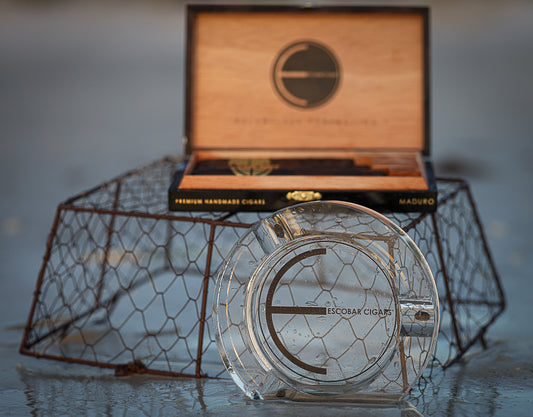A Gift Guide for Cigar Lovers 