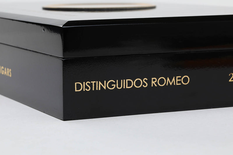 Natural Distinguidos Romeo Cigar (Box of 25)